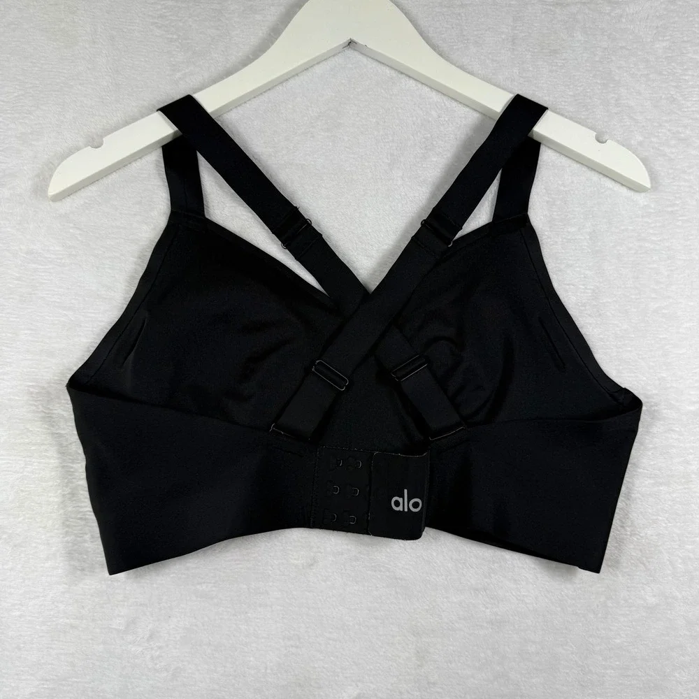 ALO Yoga size tag